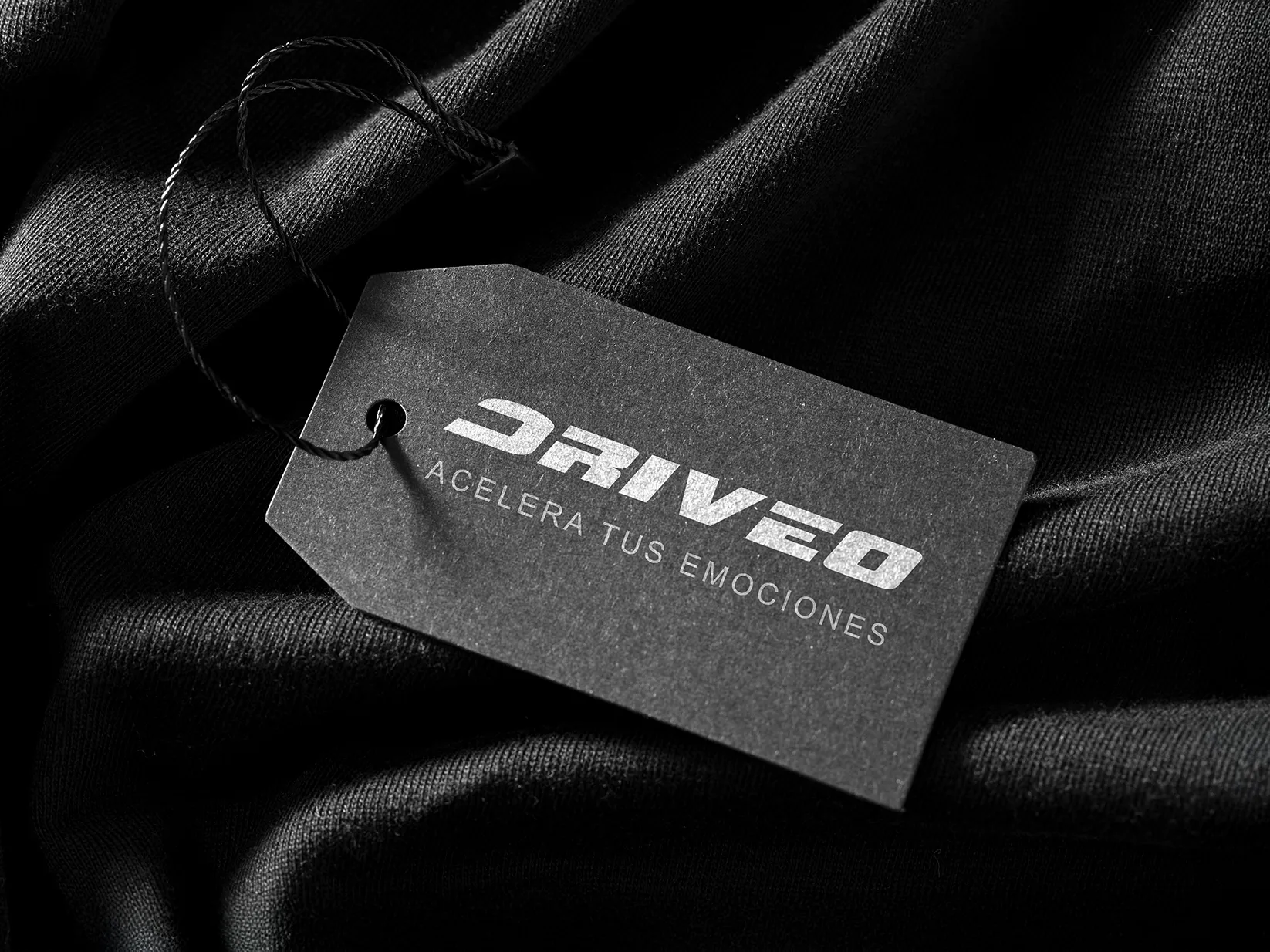 Identidad Drived aplicada a etiqueta